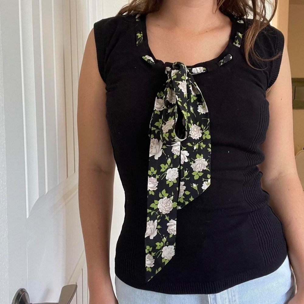 Dolce and Gabbana- Green Black White Floral Sleeveless Top